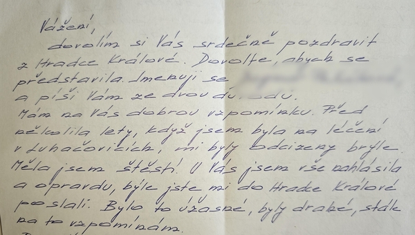 Luhačovickým strážníkům se dostalo poděkování od občanky až z Hradce Králové